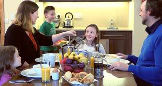 Отель Hotel Killarney Килларни Семейный люкс (для 2 взрослых и 3 детей)-3