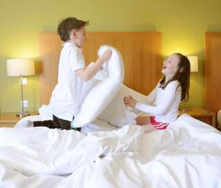 Отель Hotel Killarney Килларни Семейный люкс (для 2 взрослых и 3 детей)-2